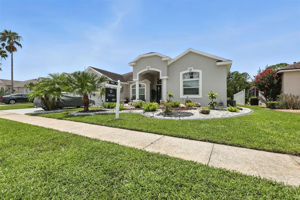 325 Prestwick Dr., Davenport, FL 33897
