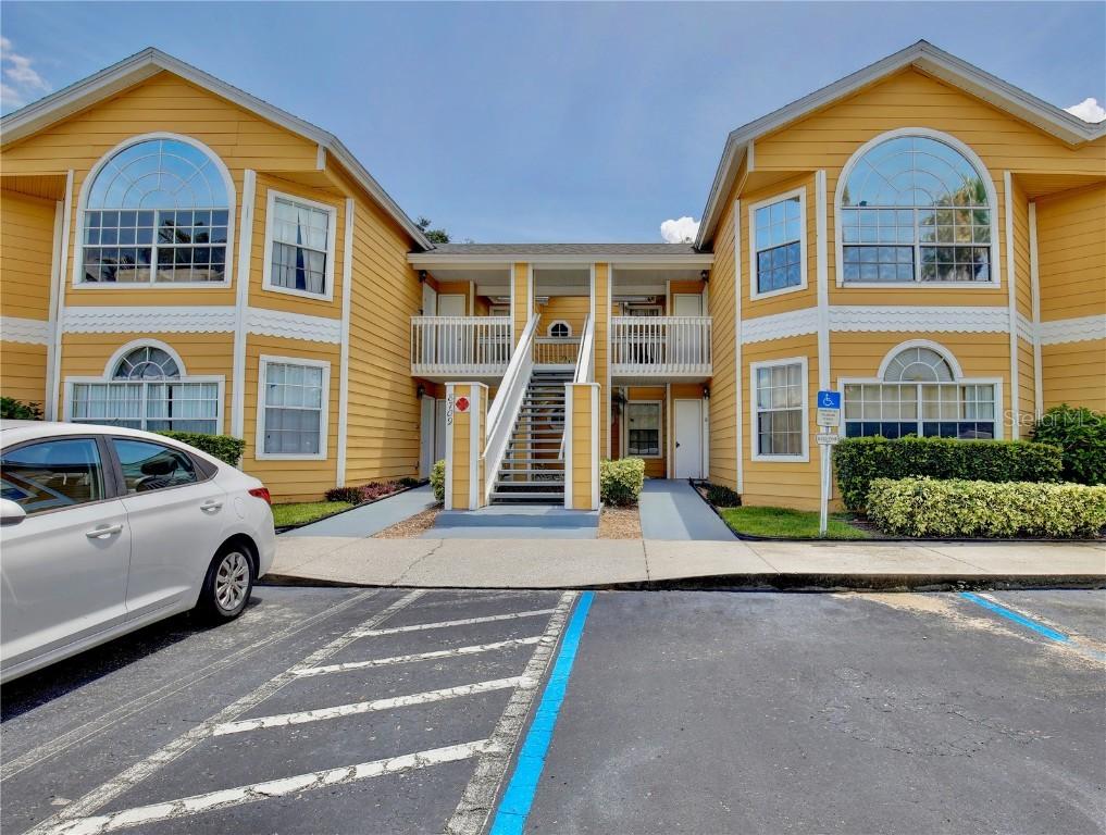 8709 Knightsbridge Ct. #B, Kissimmee, FL 34747