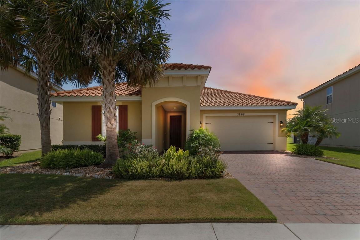 3906 Carrick Bend Dr., Kissimmee, FL 34746
