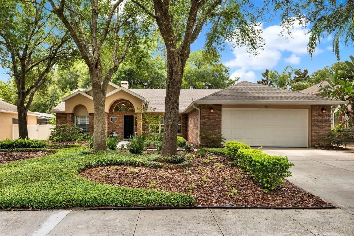 1453 Maple Leaf Ln, Deland, FL 32724