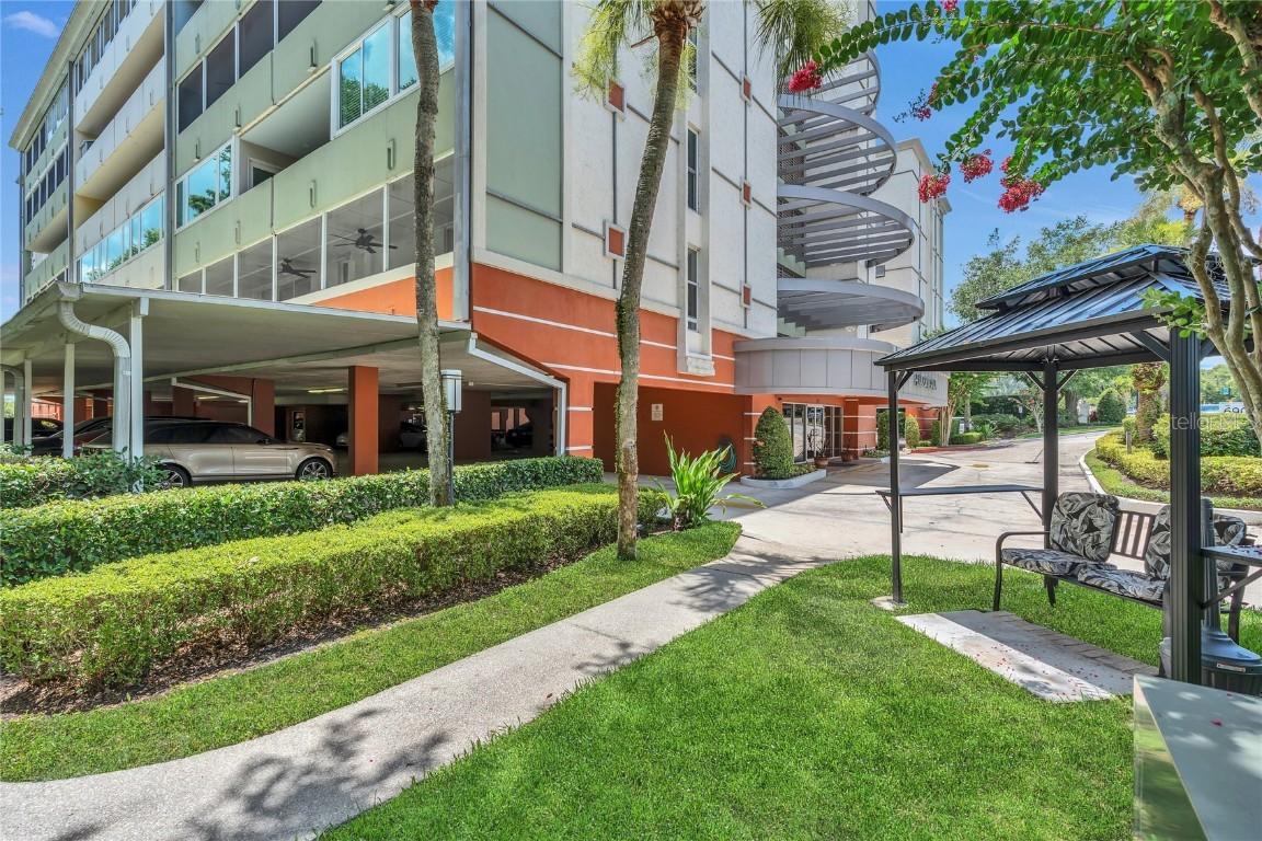 690 Osceola Ave Ave. #410, Winter Park, FL 32789