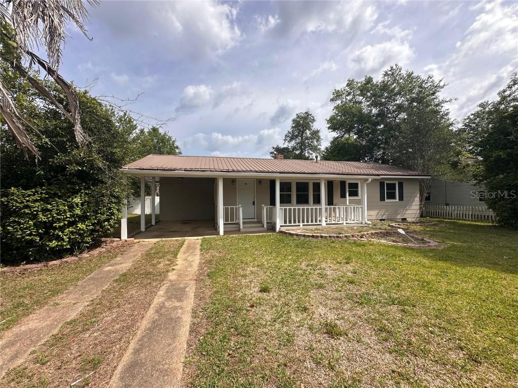 4274 2nd Ave., Marianna, FL 32446