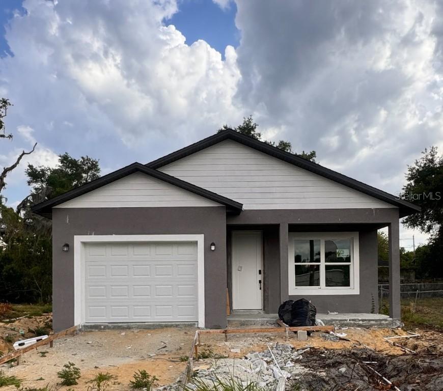220 Sears Ave., Winter Haven, FL 33881