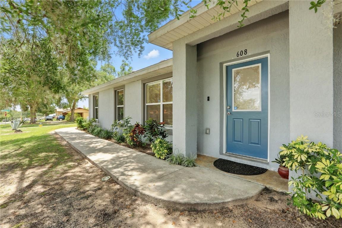 608 E Swanson St., Groveland, FL 34736