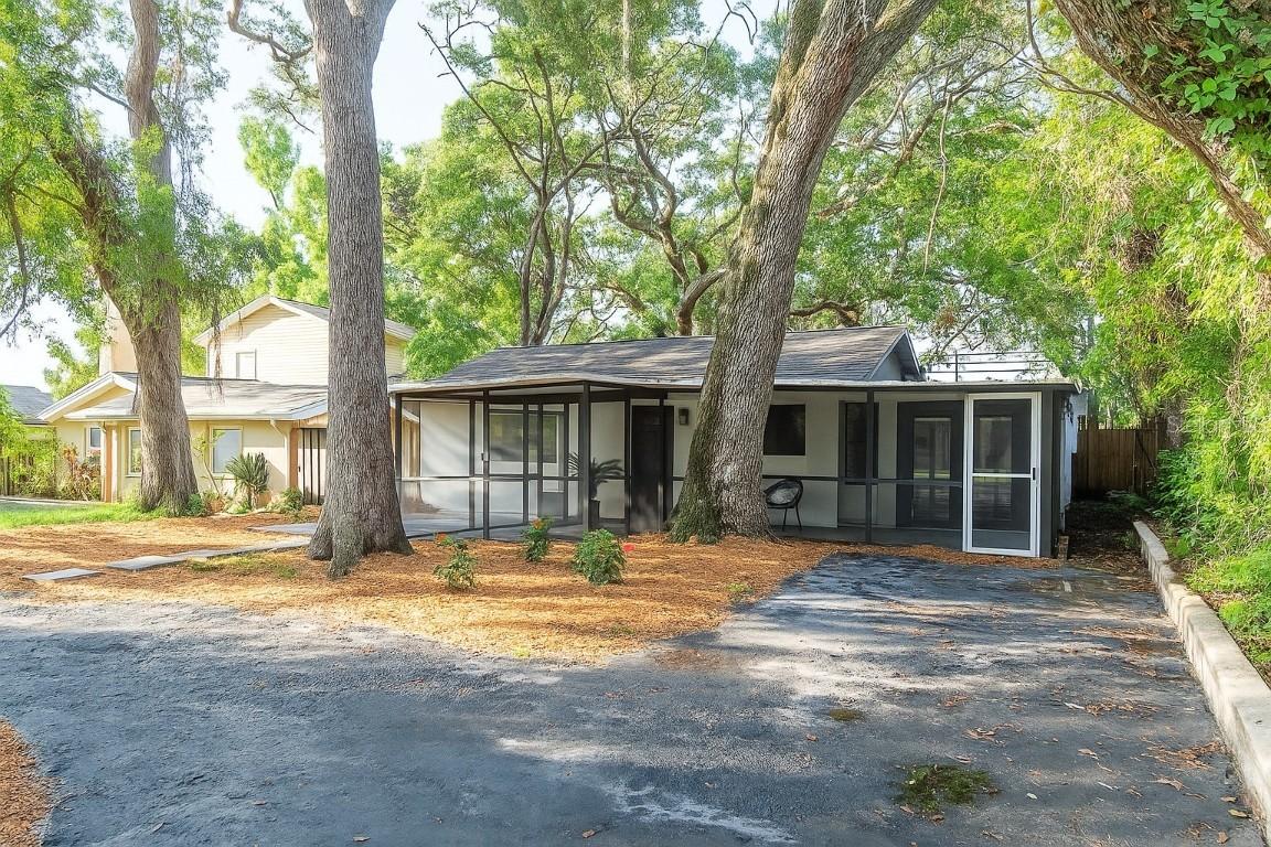 709 1st Ave., Largo, FL 33770