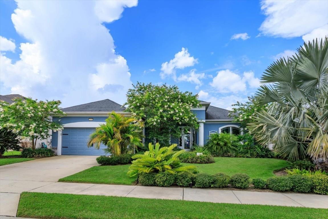 2440 Pawtucket Pass, Mount Dora, FL 32757