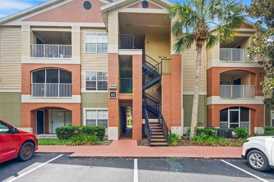 1950 Summer Club Dr. #200, Oviedo, FL 32765