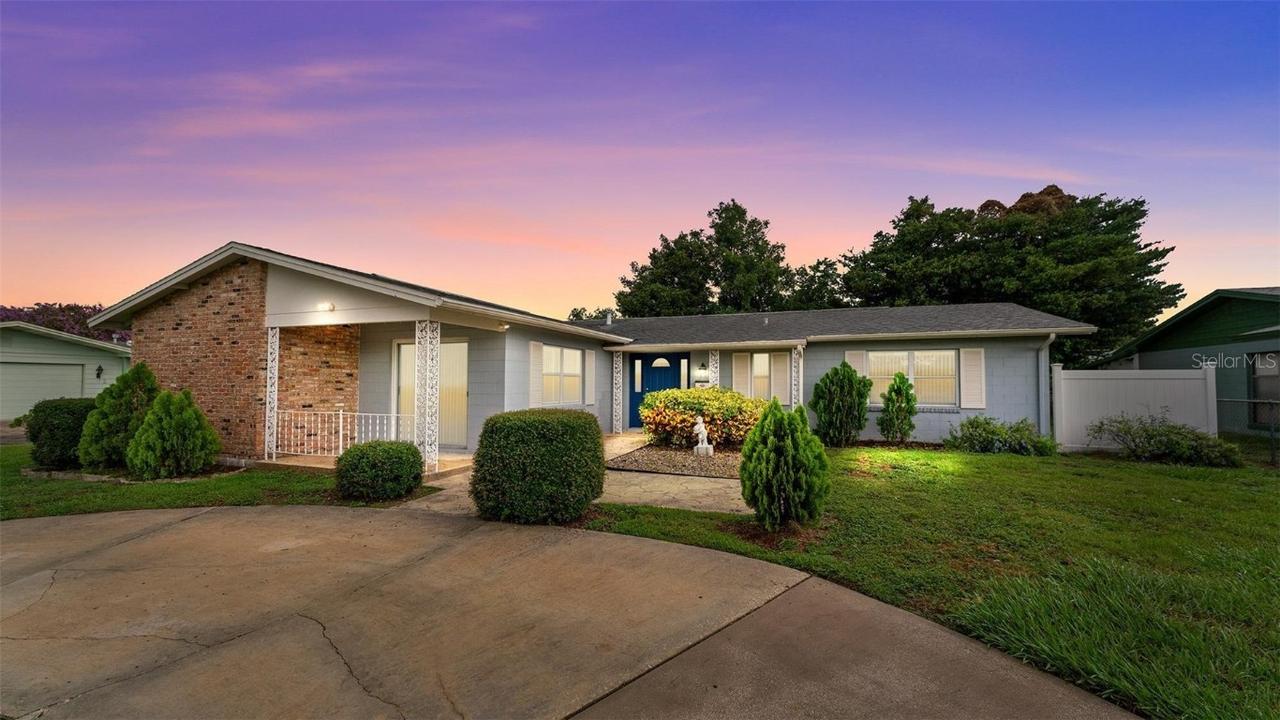 830 Hawkes Ave, Orlando, FL 32809