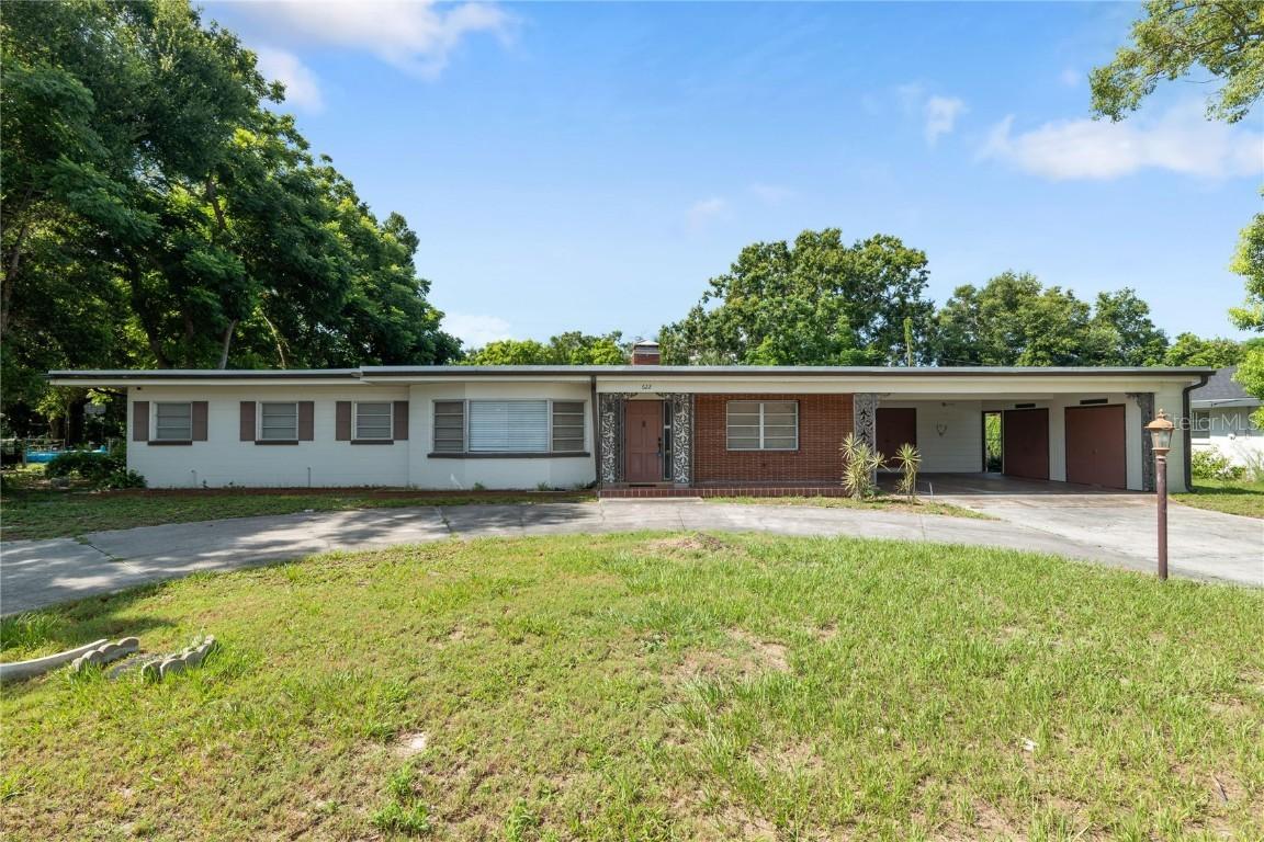 622 Avenue D, Winter Haven, FL 33880