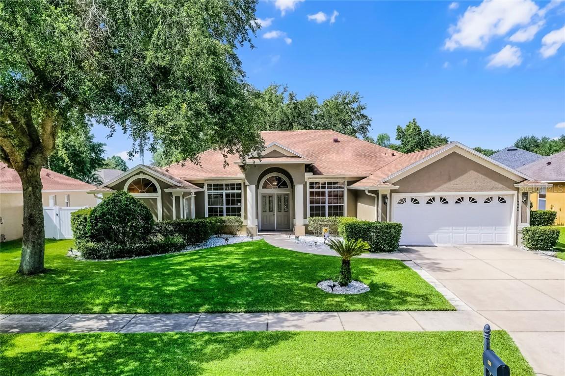 880 Princeton Dr., Clermont, FL 34711