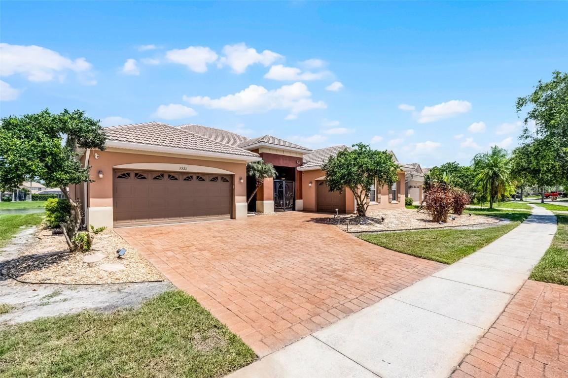 3533 Somerset Cir., Kissimmee, FL 34746