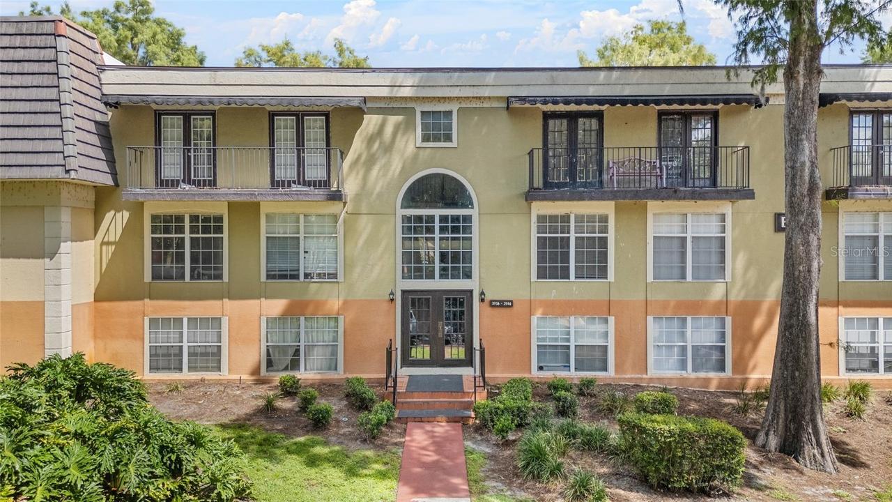 3997 Versailles Dr. #3997F, Orlando, FL 32808