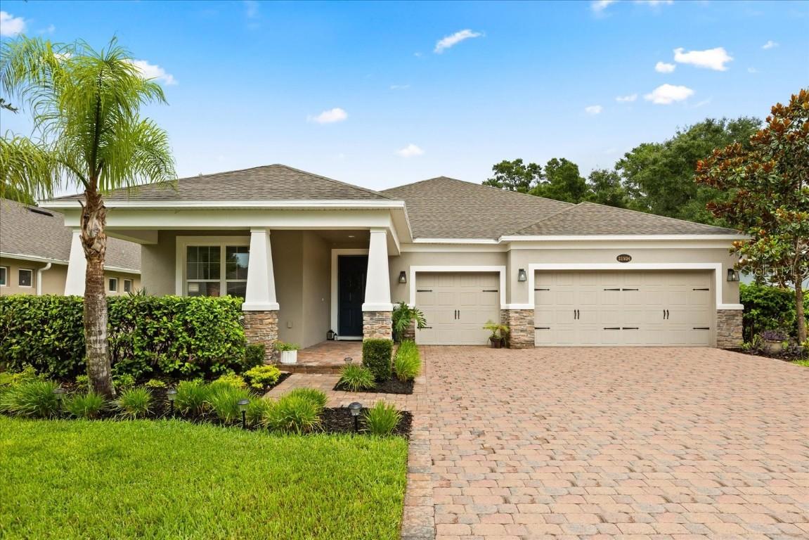 31924 Geoff Way, Sorrento, FL 32776