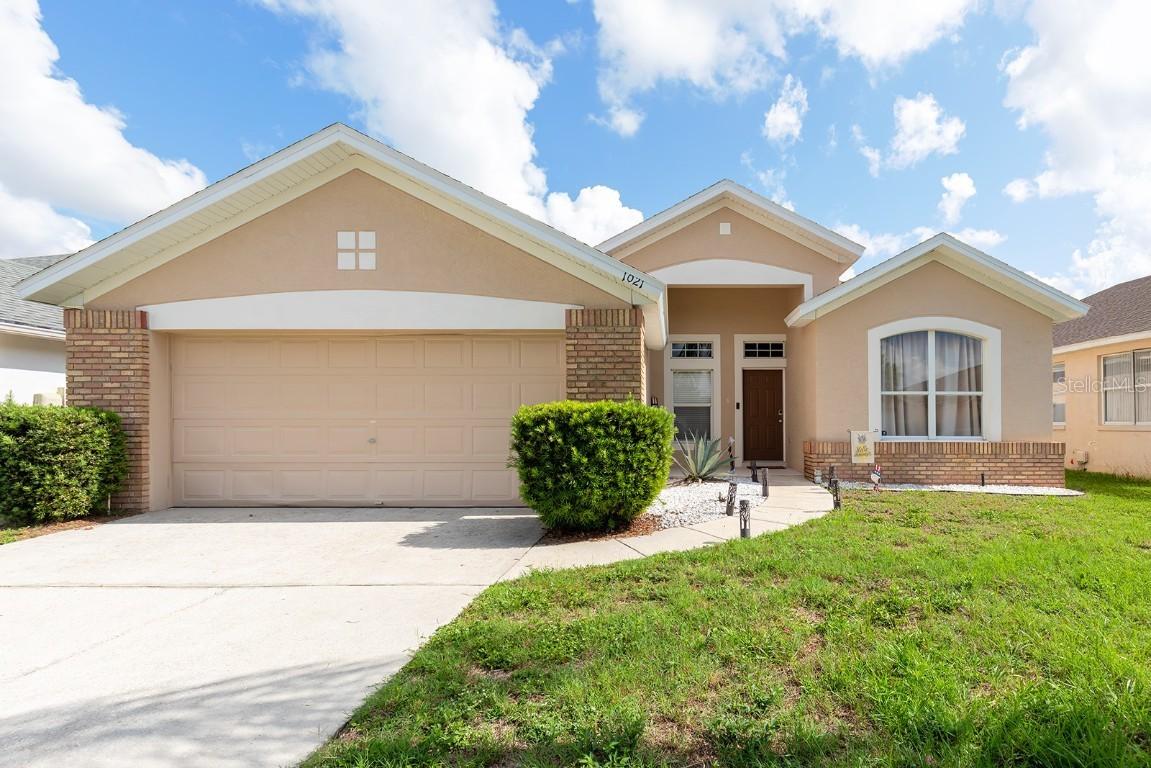 1021 Jaybee Ave., Davenport, FL 33897
