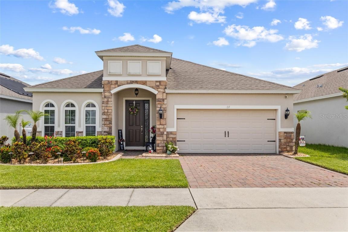 337 Meadow Pointe Dr, Haines City, FL 33844