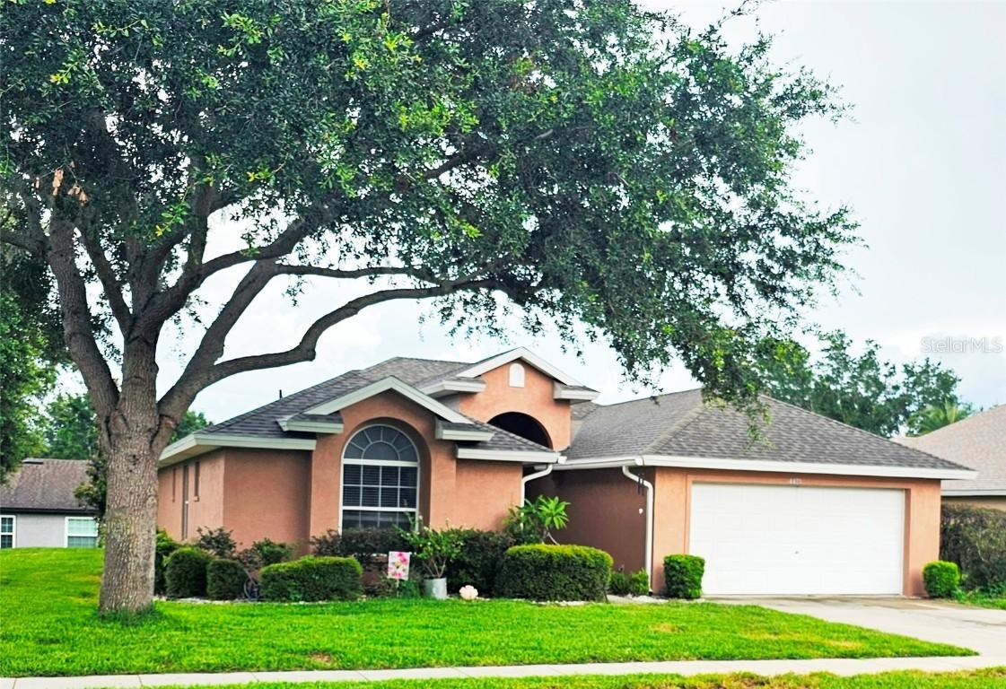 4471 Treasure Cay Rd., Tavares, FL 32778