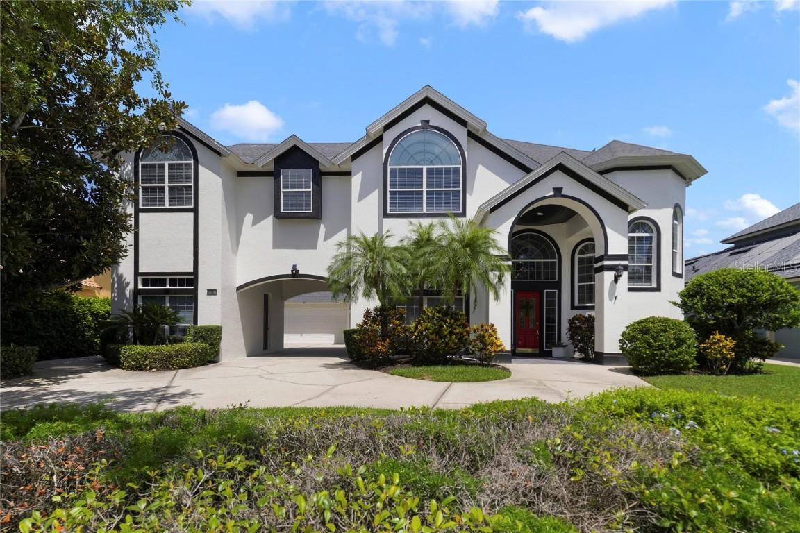 1741 Edgewater Dr., Mount Dora, FL 32757