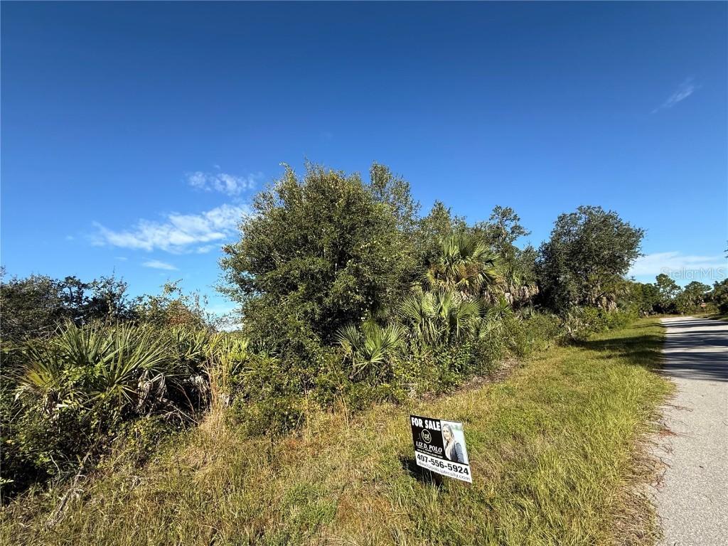 2071 Lingayen St., Port Charlotte, FL 33953