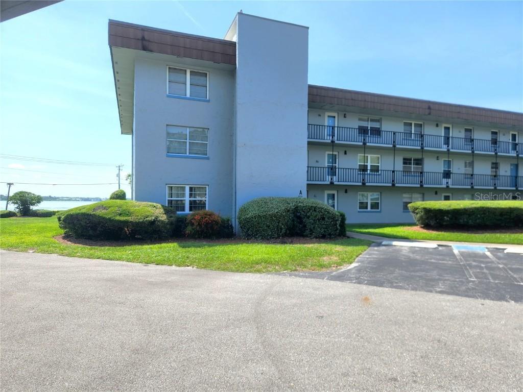 333 Lake Howard Dr. #201A, Winter Haven, FL 33880