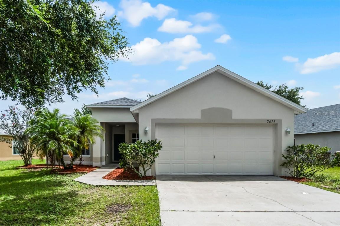 5671 Sycamore Canyon Dr., Kissimmee, FL 34758