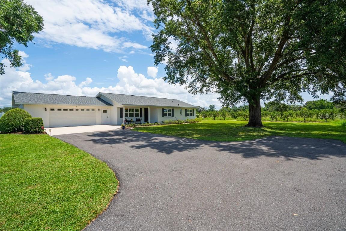 2190 Northland Rd., Mount Dora, FL 32757