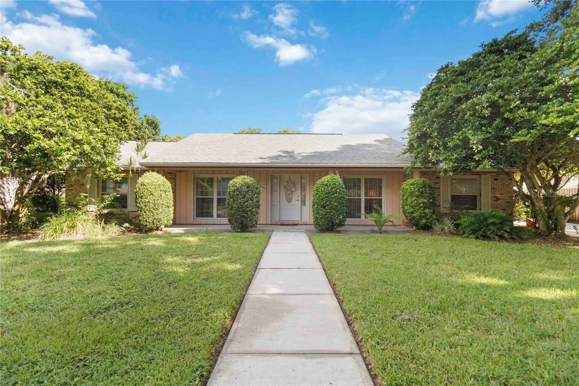 4015 Carolwood St., Orlando, FL 32812