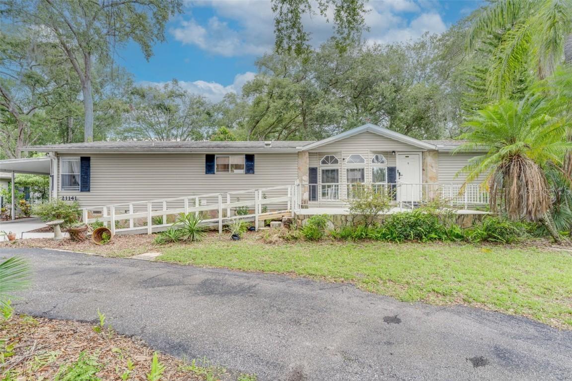21141 Wolf Branch Rd., Mount Dora, FL 32757