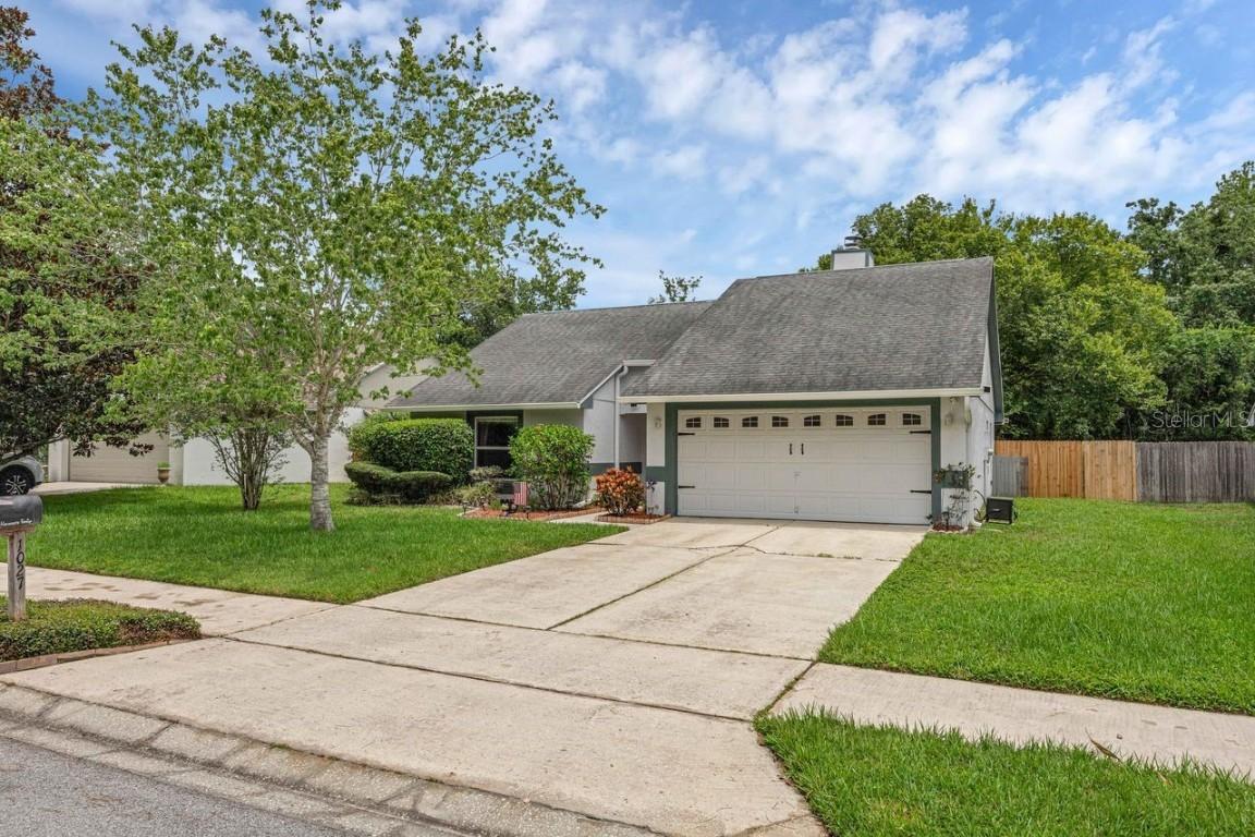 1027 Weaver Dr., Oviedo, FL 32765