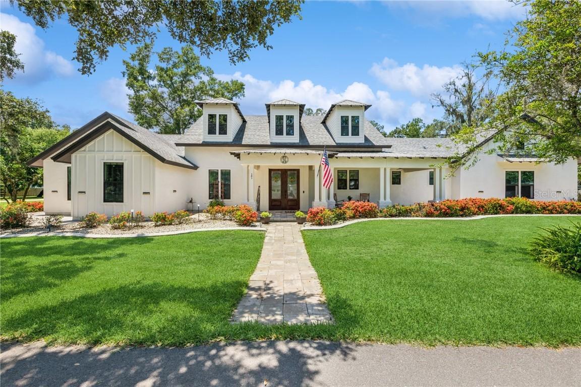 101 N Starr St., Oakland, FL 34760