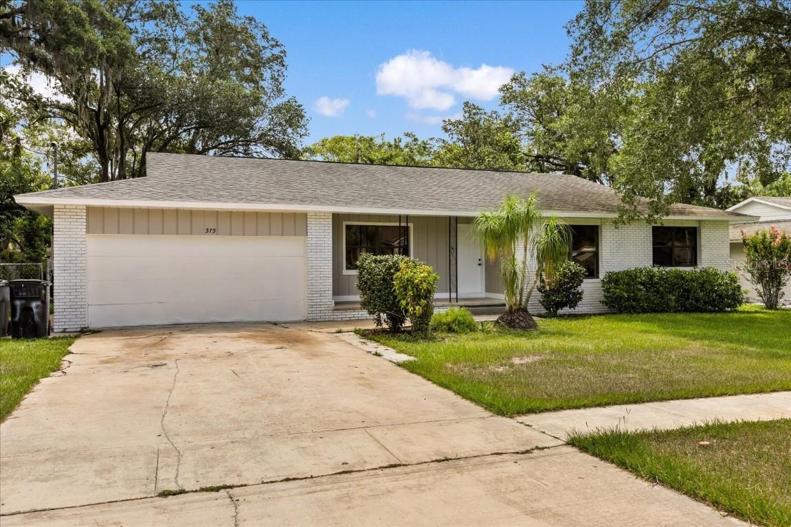 575 Lake Mccoy Dr., Apopka, FL 32712