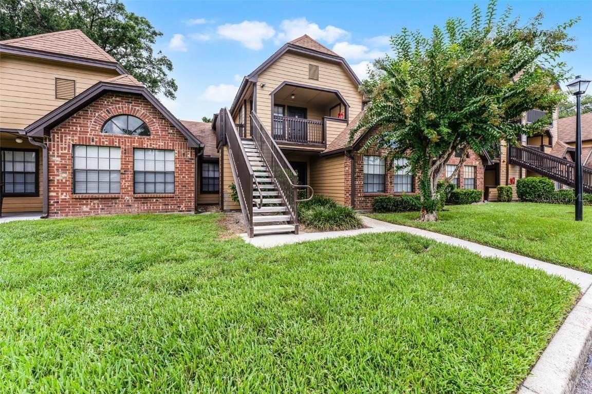 415 Lakepointe Dr. #207, Altamonte Springs, FL 32701