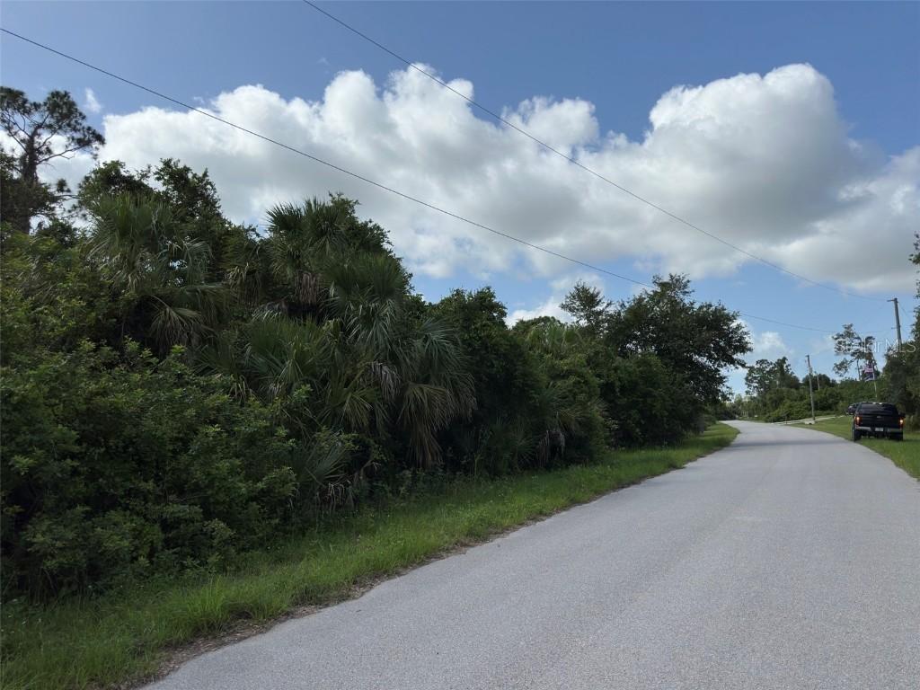 Barcelona Dr., North Port, FL 34288
