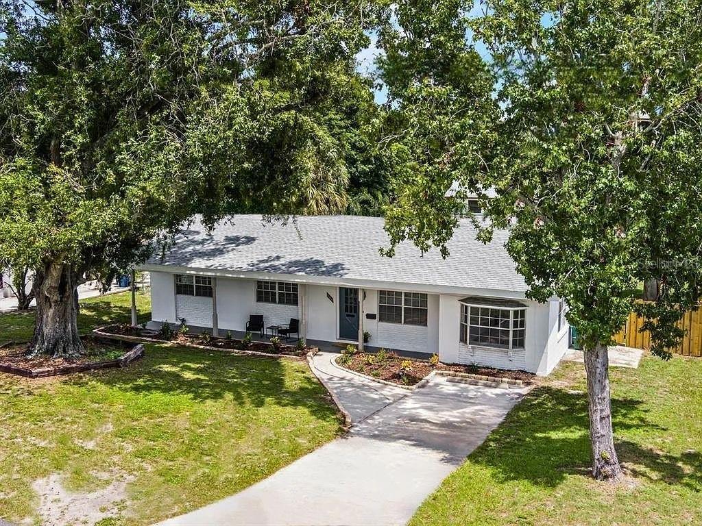 904 15th St., Winter Haven, FL 33881