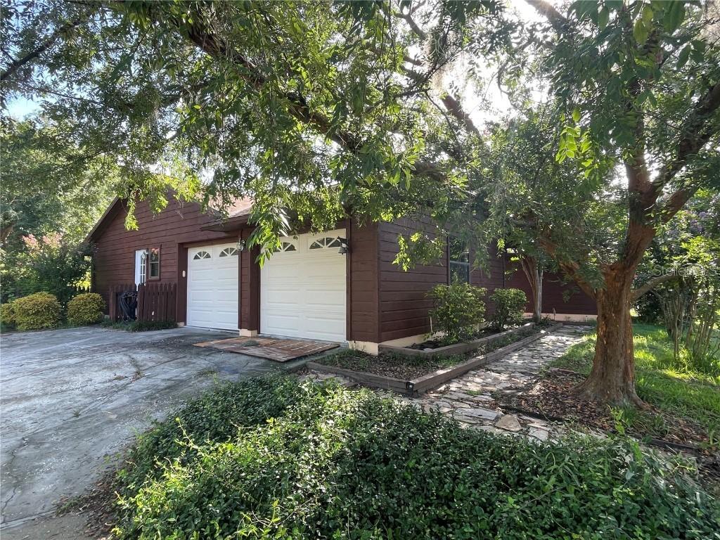 5735 Jacqulyn Dr., Zellwood, FL 32798