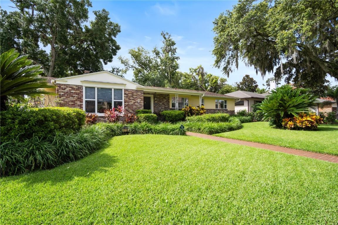 1228 Spring Lake Dr., Orlando, FL 32804