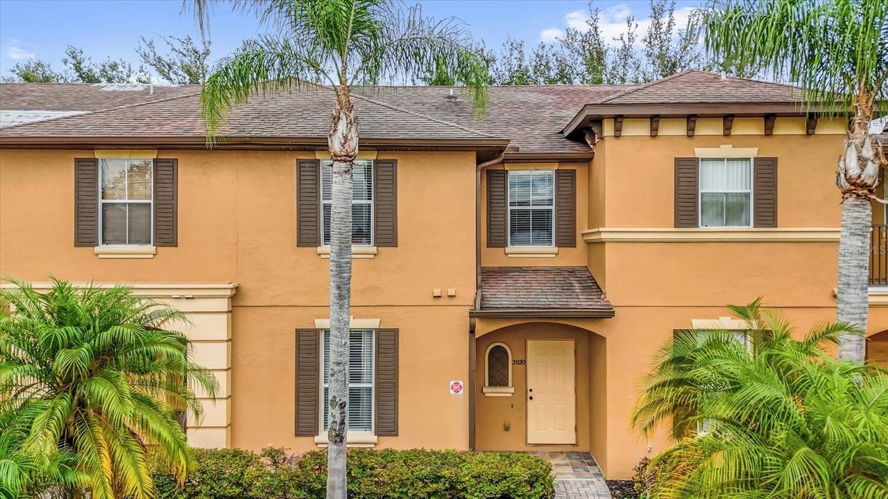 2020 Calabria Ave., Davenport, FL 33897