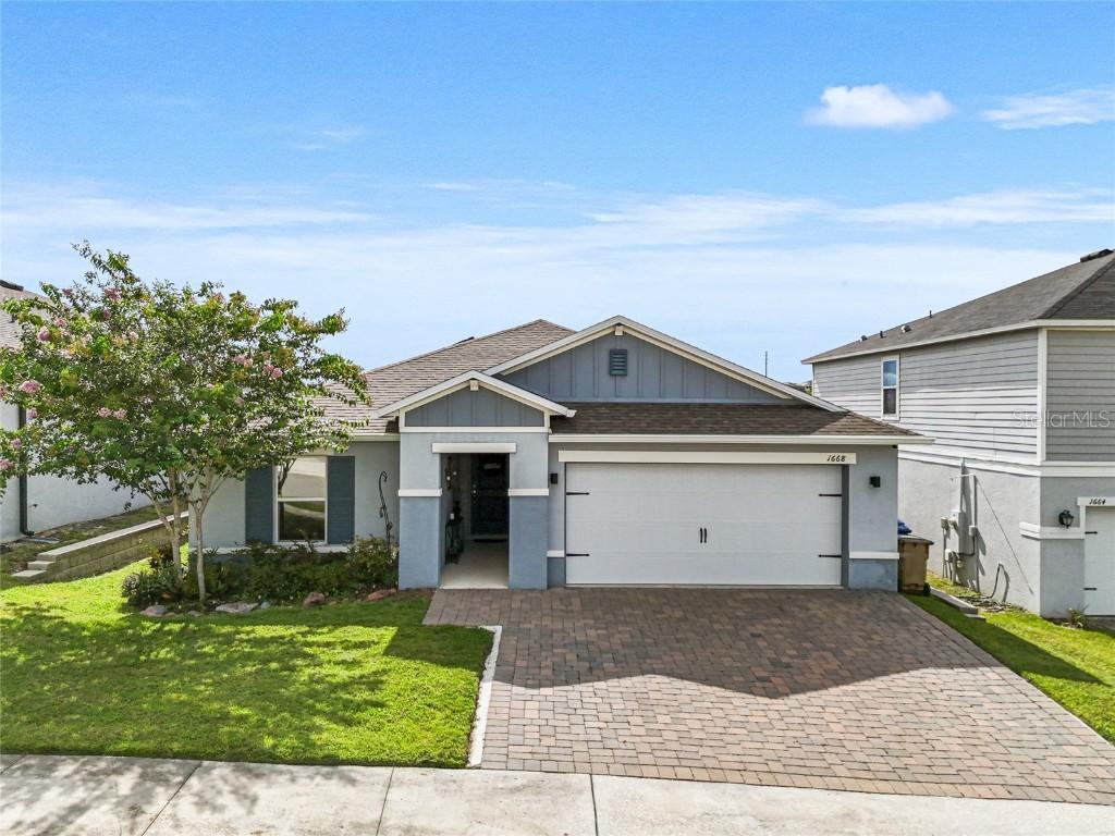 1668 Wilson Prairie Cir, Groveland, FL 34736