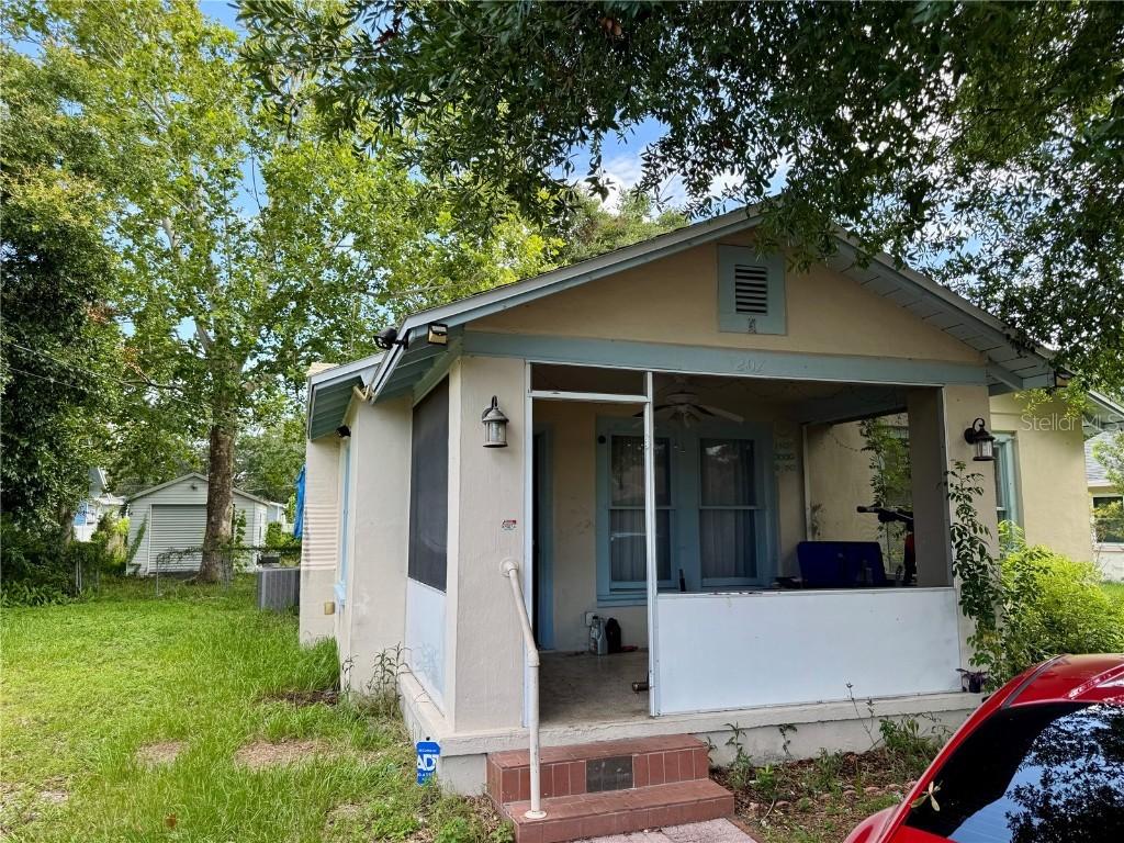 207 E Orange St., Kissimmee, FL 34744