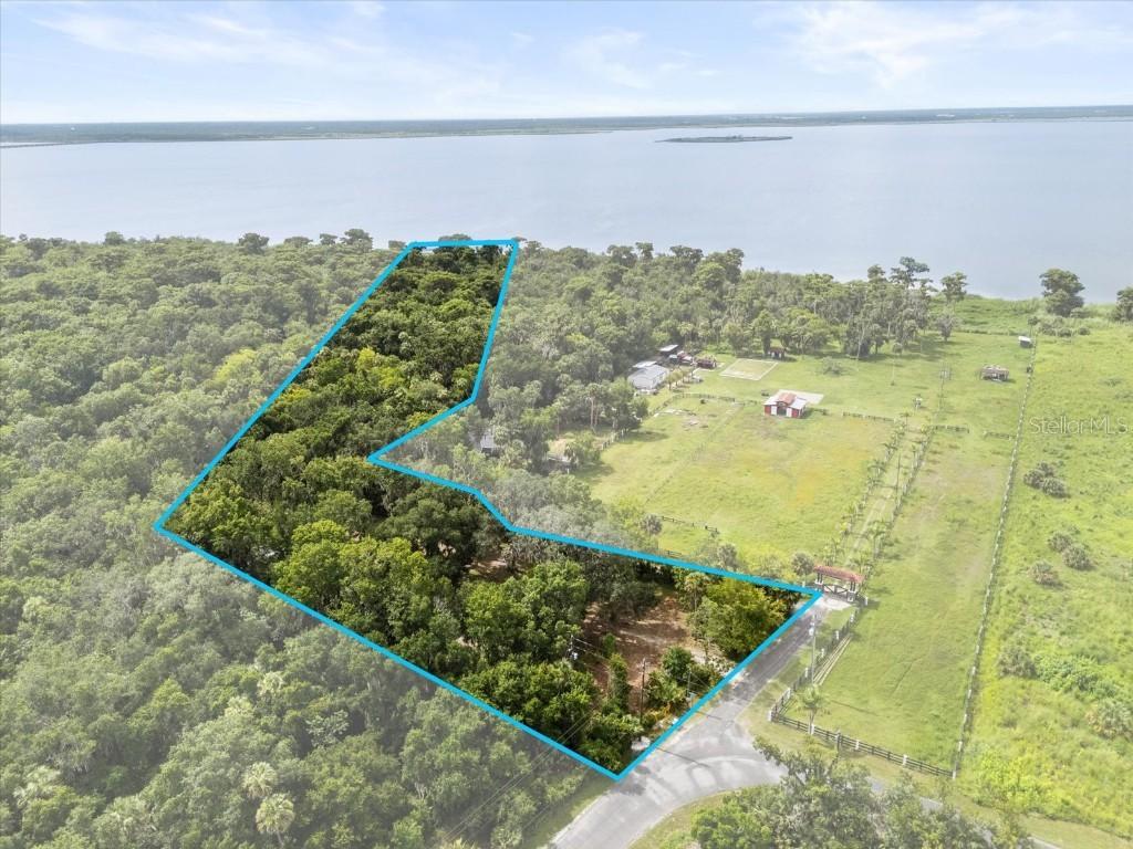 2301 Jeslan Ct., Oviedo, FL 32765