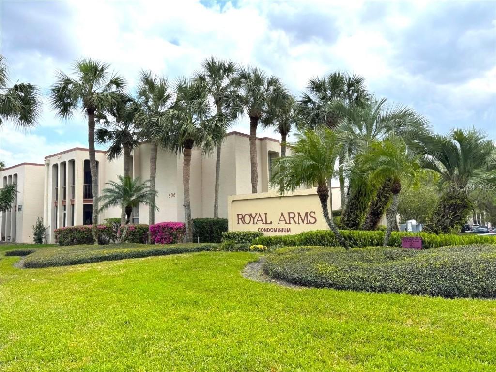 546 Orange Dr. #11, Altamonte Springs, FL 32701