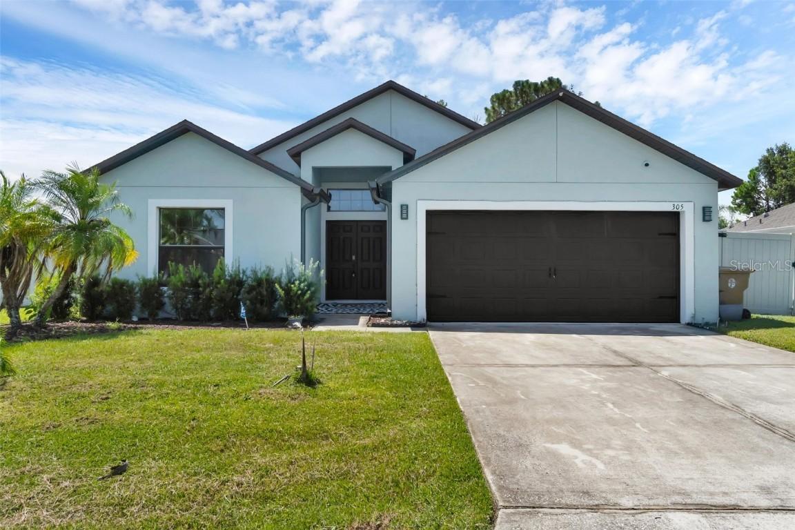 305 Chelmsford Ct, Kissimmee, FL 34758