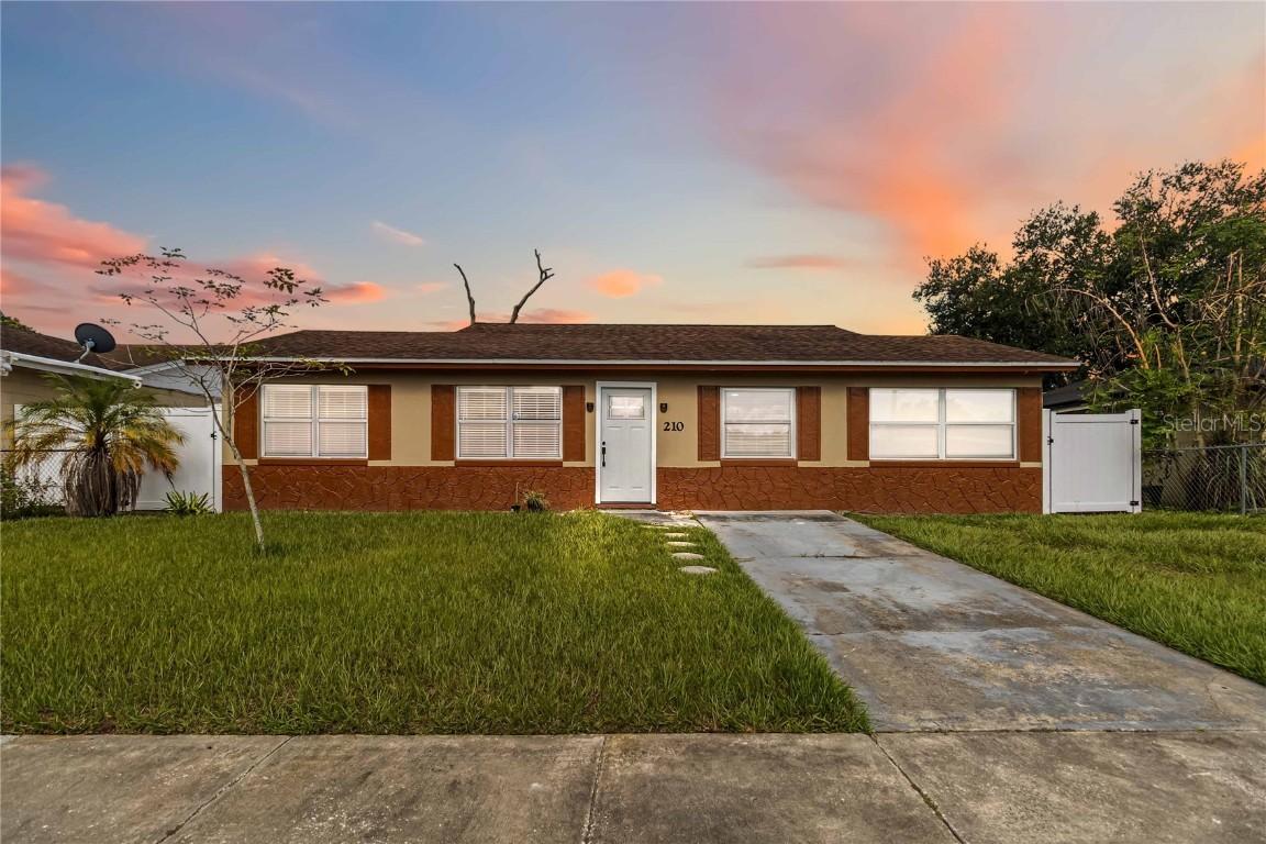 210 Wade St., Winter Springs, FL 32708