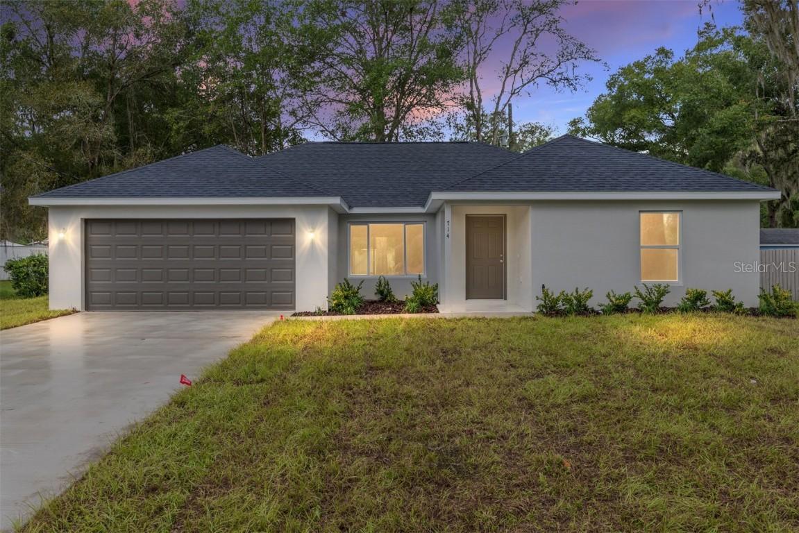 714 NE 130th Ct., Silver Springs, FL 34488