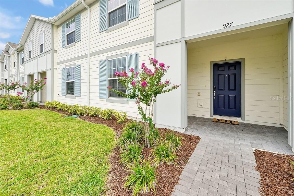 927 Paradise Dr., Davenport, FL 33897