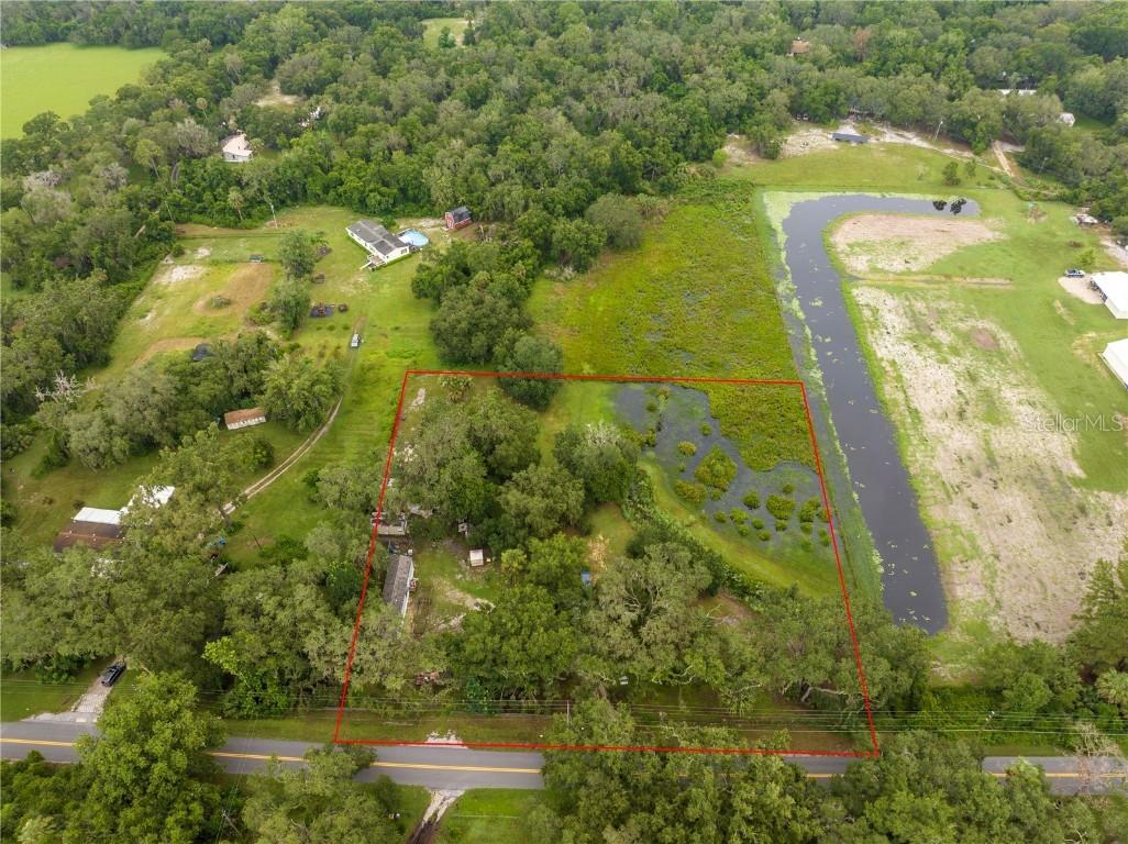 36720 Emeralda Island Rd., Leesburg, FL 34788