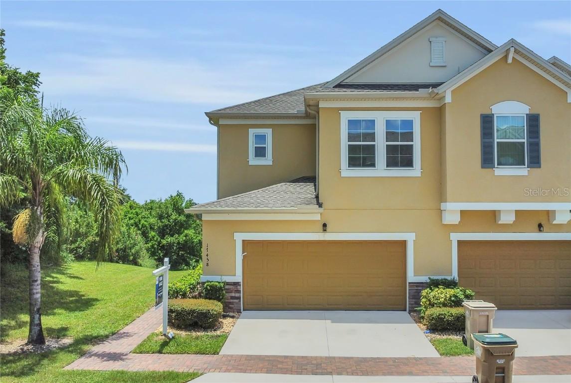 17458 Chateau Pine Way, Clermont, FL 34711
