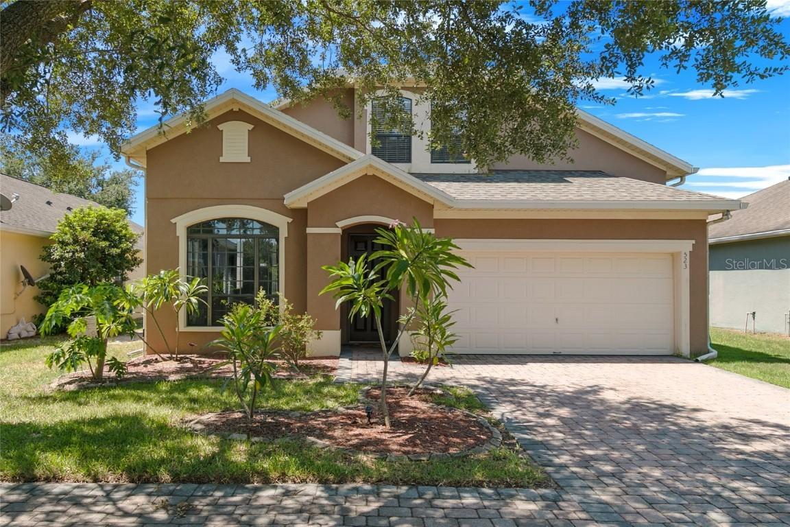 523 Lake Davenport Cir., Davenport, FL 33837
