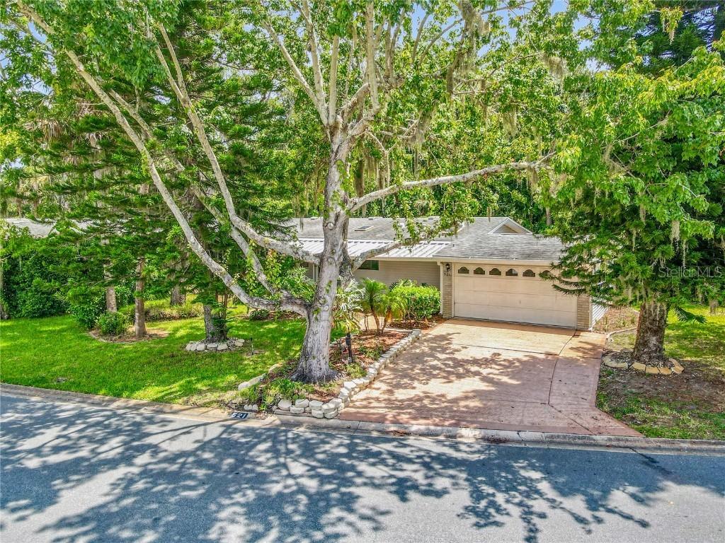 521 Starboard Ave., Edgewater, FL 32141