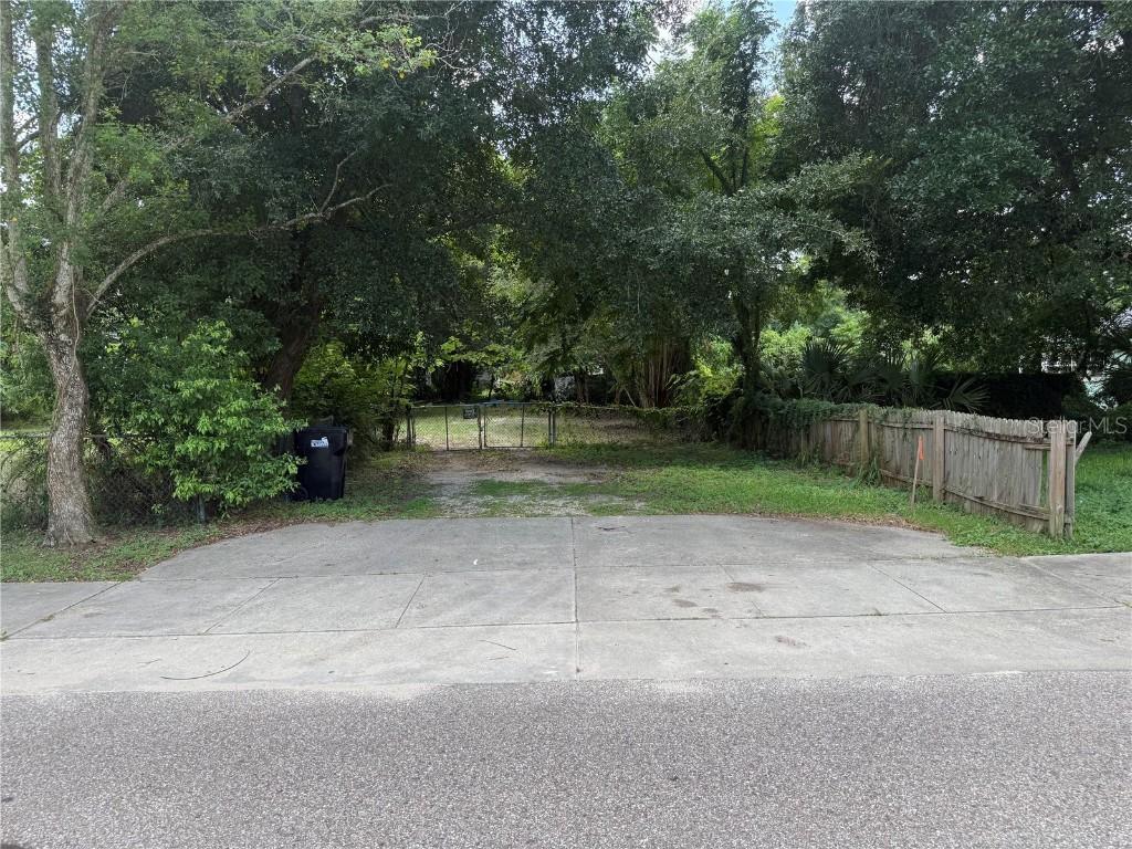2034 E Grant Ave., Orlando, FL 32806