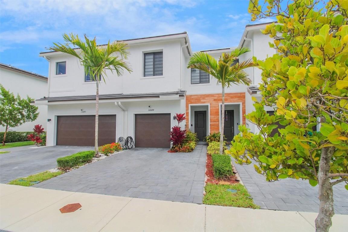 10844 SW 232nd Ter., Homestead, FL 33032